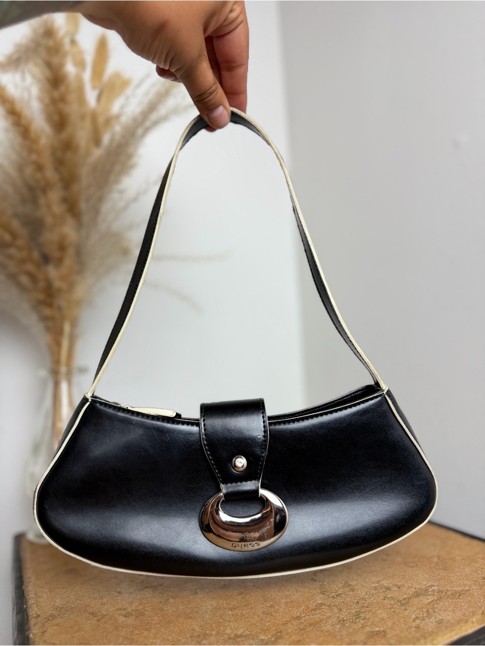 GUESS Y2K Black Shoulder Bag White Trim Baguette Purse Silver Logo